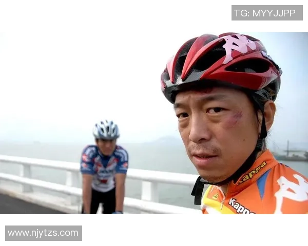 足球明星背后的辛勤付出训练视频揭秘展现他们不为人知的努力与坚持